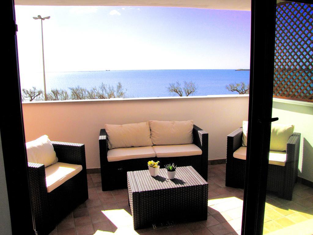 Aura Casesicule, Only For Sea View Lovers, Modern Style Apartment In City Center, Wi-Fi Pozzallo Pokoj fotografie